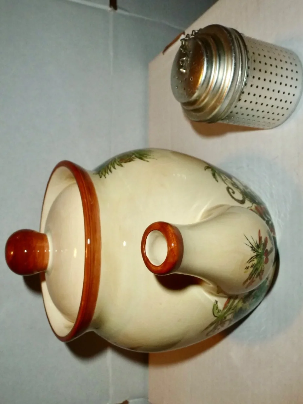 Maxcera Monkeys in the Coconut Tree 6 Cup Ceramic Tea Pot & Aluminum Tea Infuser